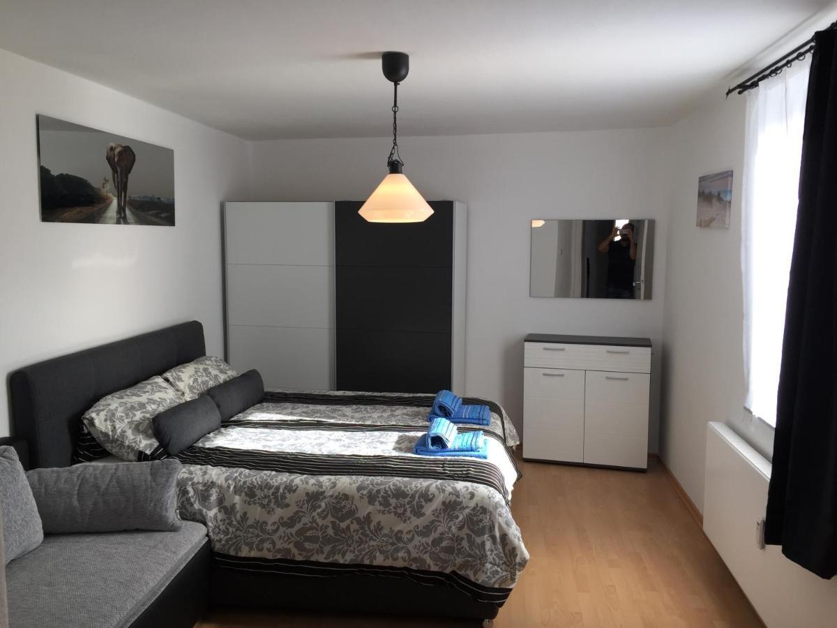 Big And Beautiful Apartment Hannover Exterior photo